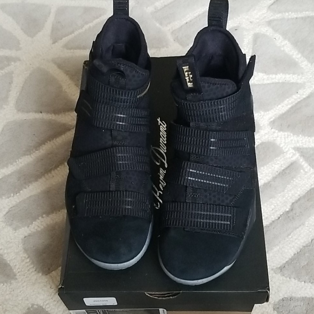 Nike Lebron Soldier 13s